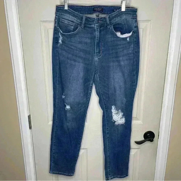 Judy Blue Womens Total Tummy Control Distressed Slim Fit Plus Size Jeans Sz 14W - Picture 2 of 15